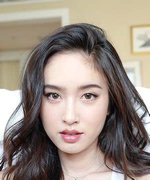 treechada petcharat|Treechada Petcharat ตรีชฎา เพชรรัตน์: Limitless .